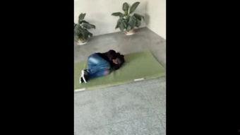 恋足区域国产踩踏视频,国产踩踏视频背后的独特文化现象